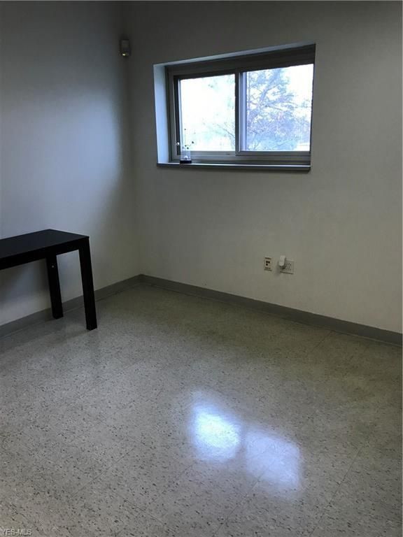 York Alpha: 9621 York Alpha Dr, North Royalton, OH 44133